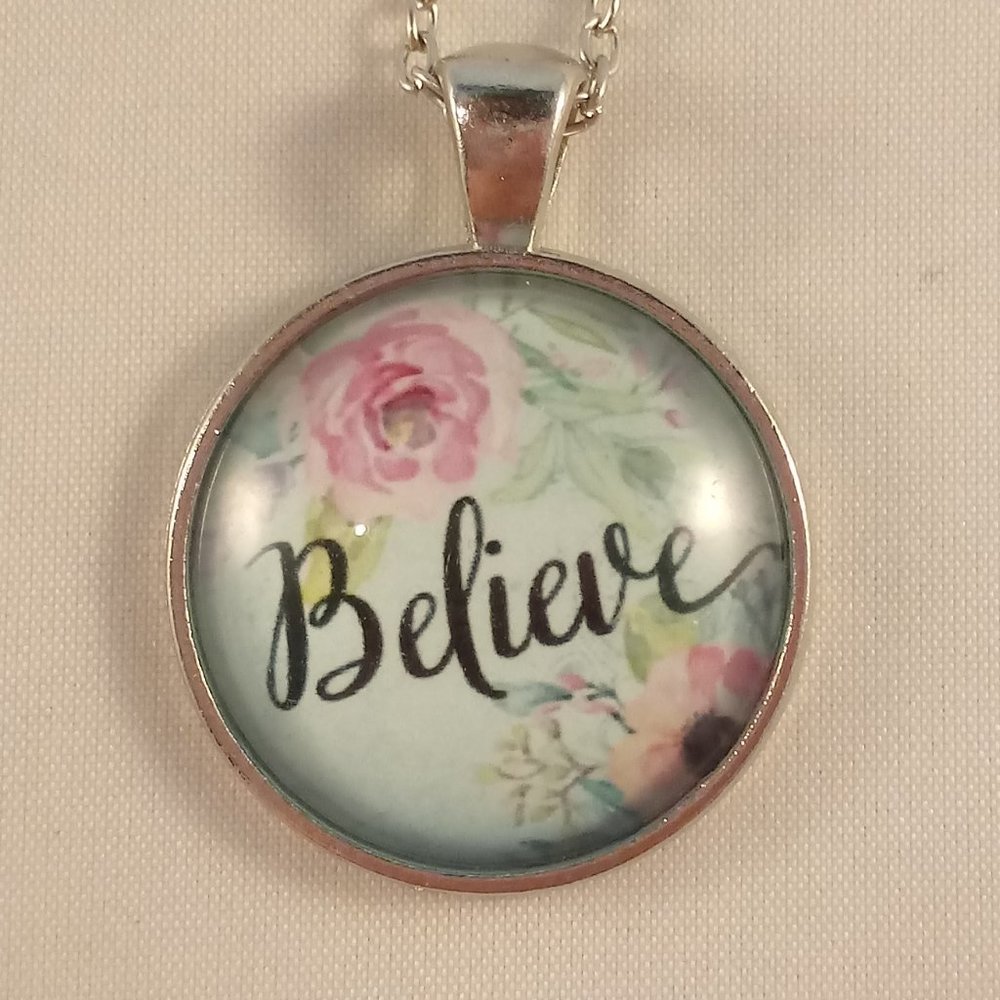 Silver Rose Believe Caboch Pendant Necklace